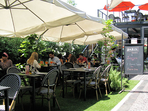 Enjoy the mid-summer January sunshine in one of Santiago’s ever-present cafes 