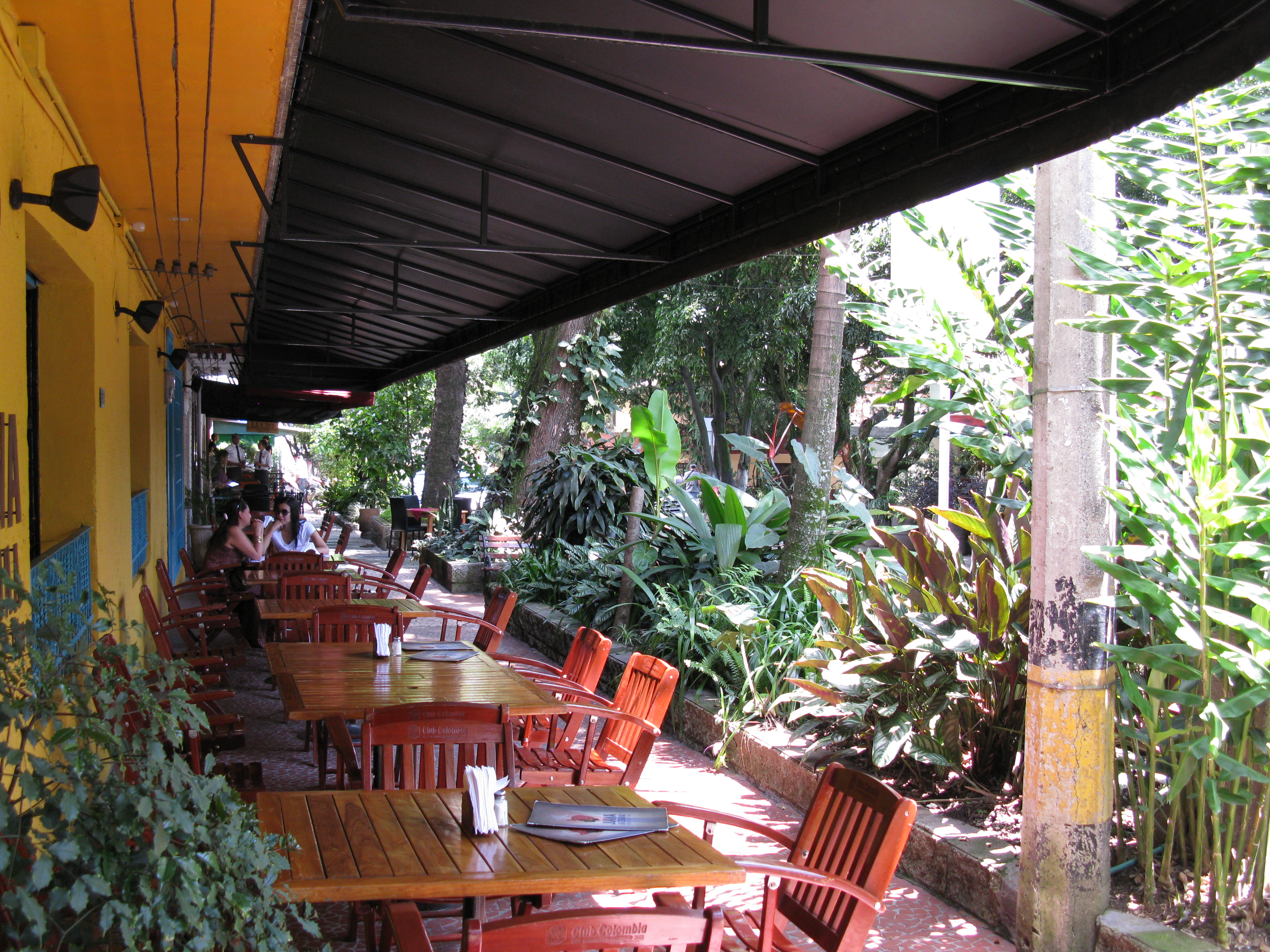 Quiet, tree-lined streets and sidewalk dining are drawing expats to Envigado