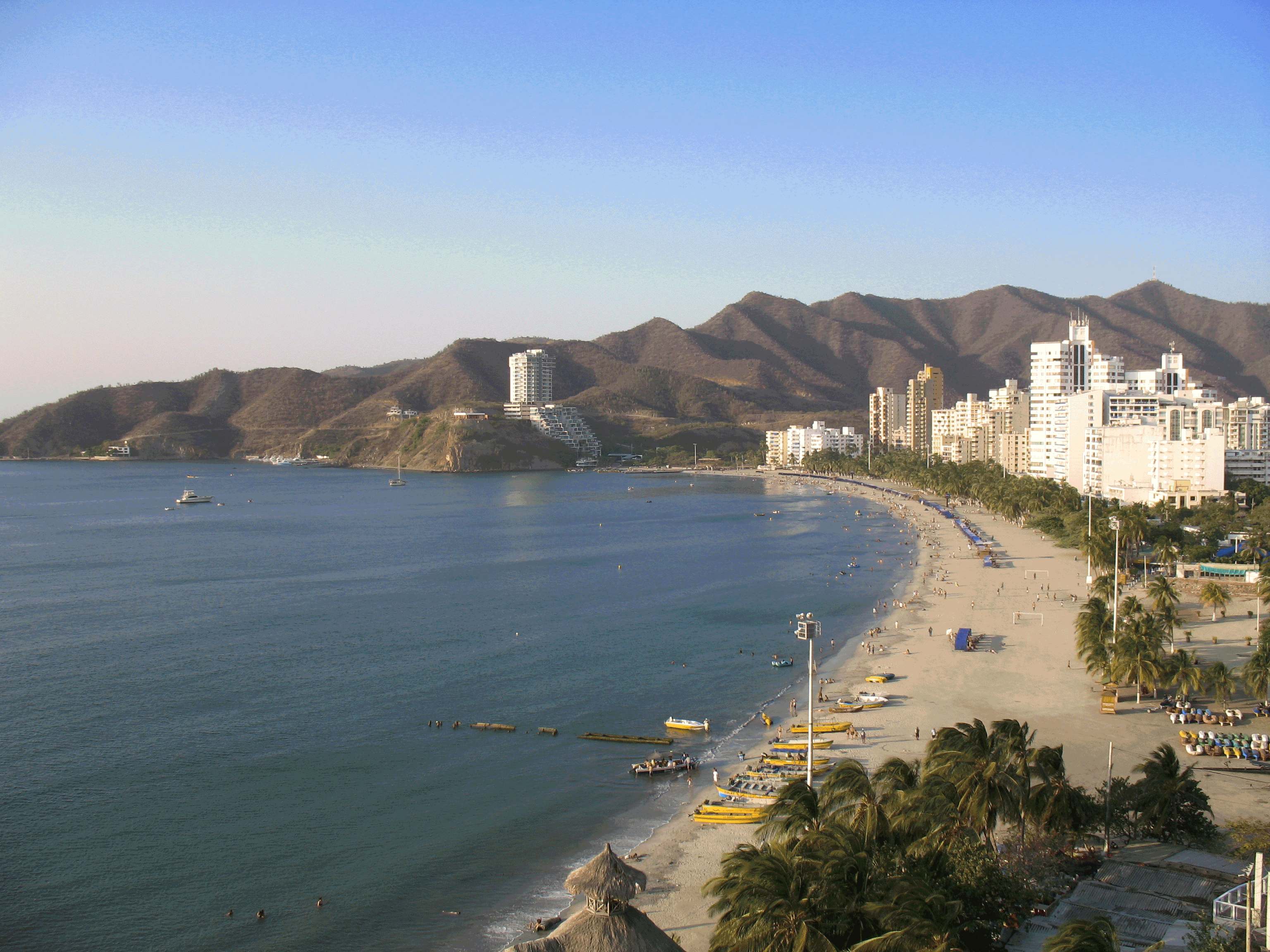 A view of the cove and beach at El Rodadero