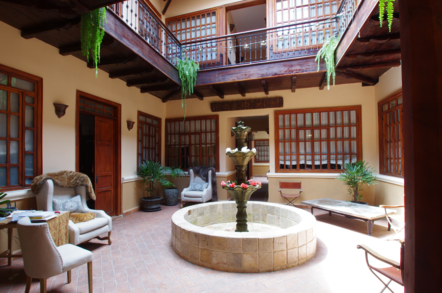 A colonial masterpiece in the heart of Cuenca's historic district