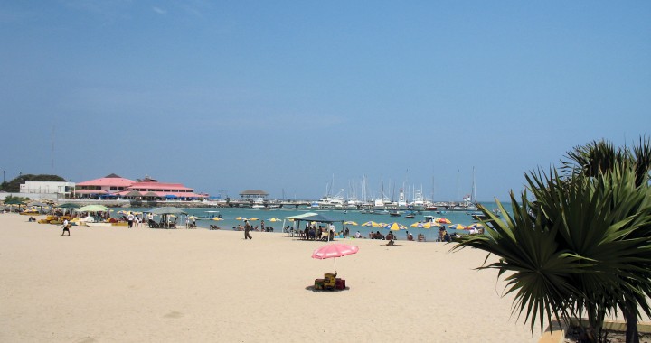 The beach and Marina in Salinas draw visitors all year