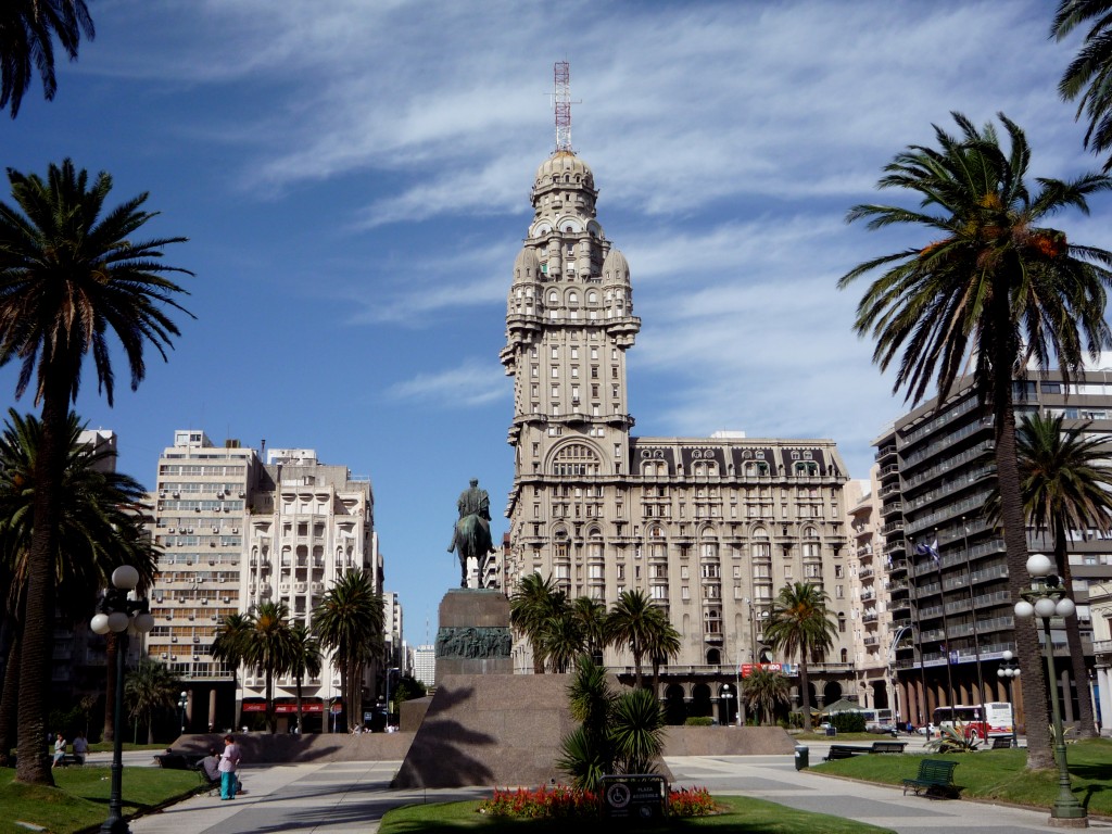 Plaza Independencia montevideo