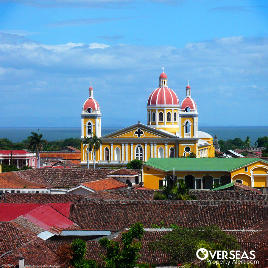 granada_nicaragua-church