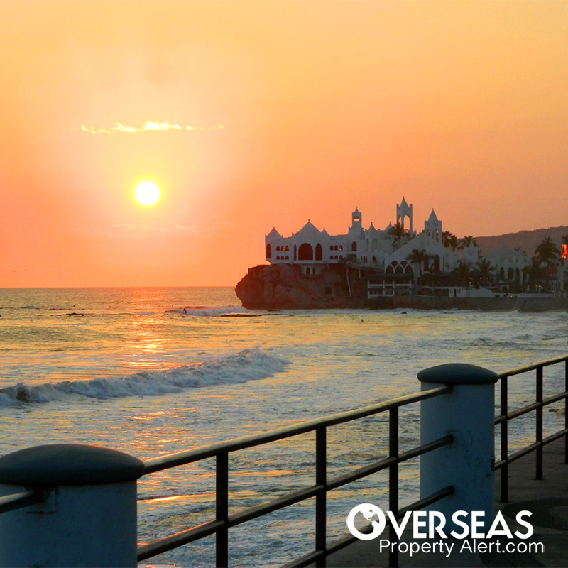 Comparing The Best Of Mexico: Puerto Vallarta vs MazatlÃ¡n
