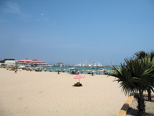 Salinas boasts one of the few marinas anywhere on the Ecuadorian coast