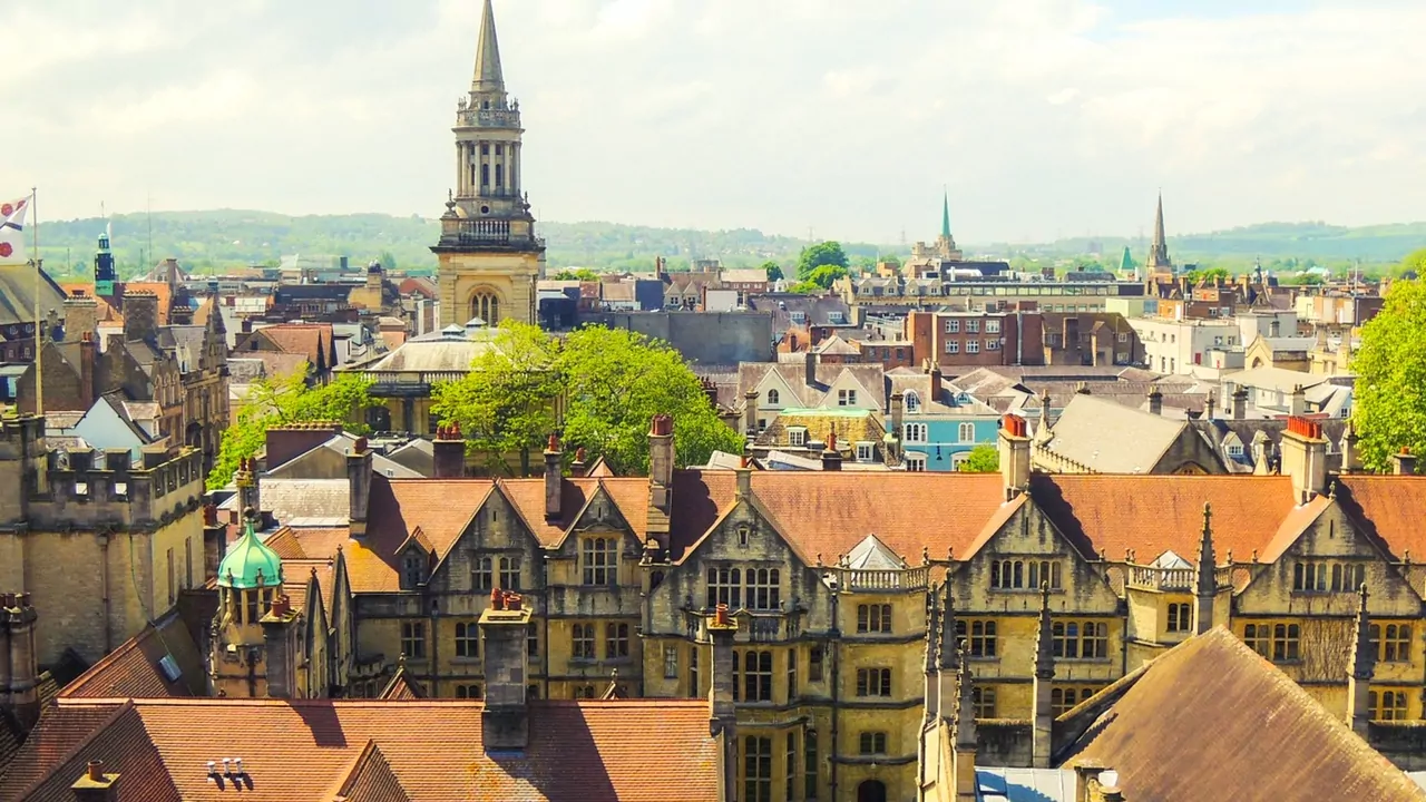 oxford england university dorms and houses