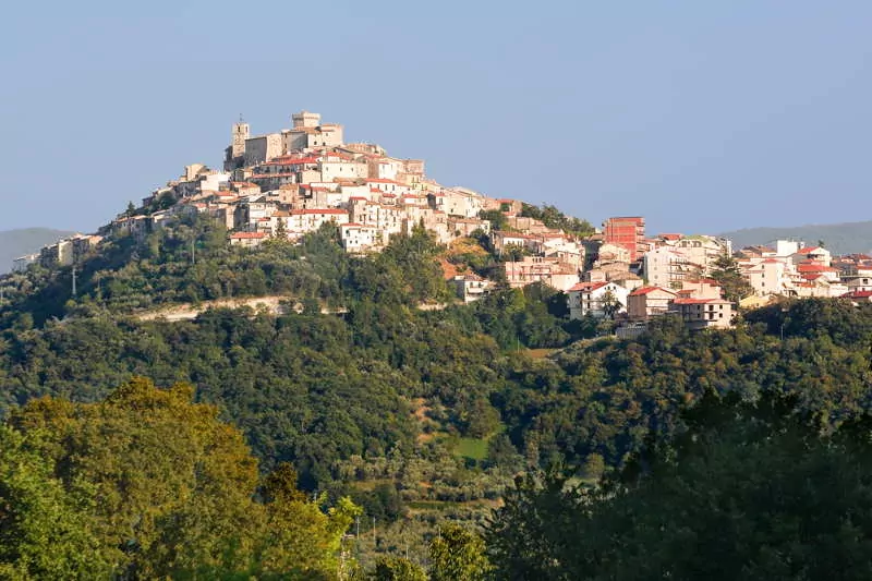 mountain town of casoli in abruzzo
