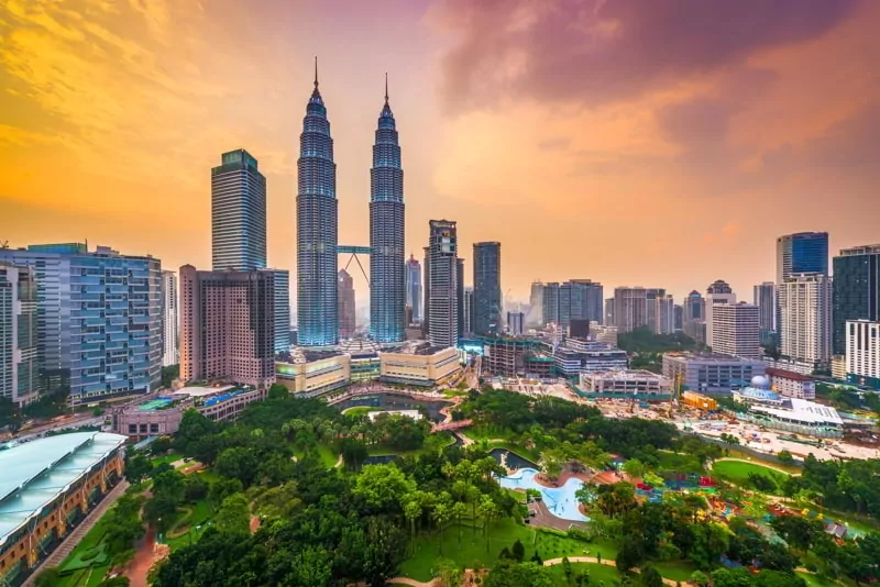 Kuala Lumpur, Malaysia park and skyline