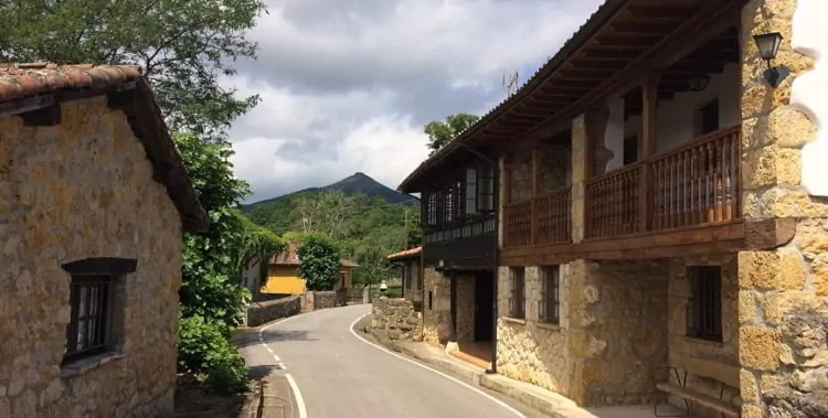Stone houses in El Mortorio village in Asturias